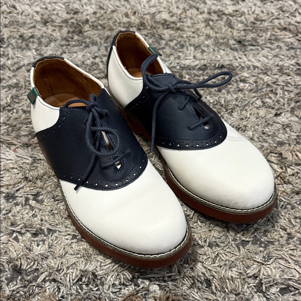 School issue Classic Two-Tone white navy women’s Oxford Shoes sz 9